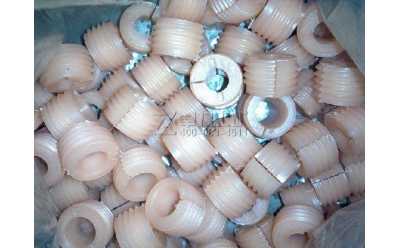 �^�U���:��ĸ���ᡢƽ�|Ȧ